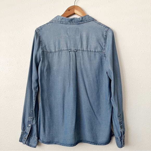 Abercrombie & Fitch Super Soft Lace Up Denim Shirt - Picture 5 of 10